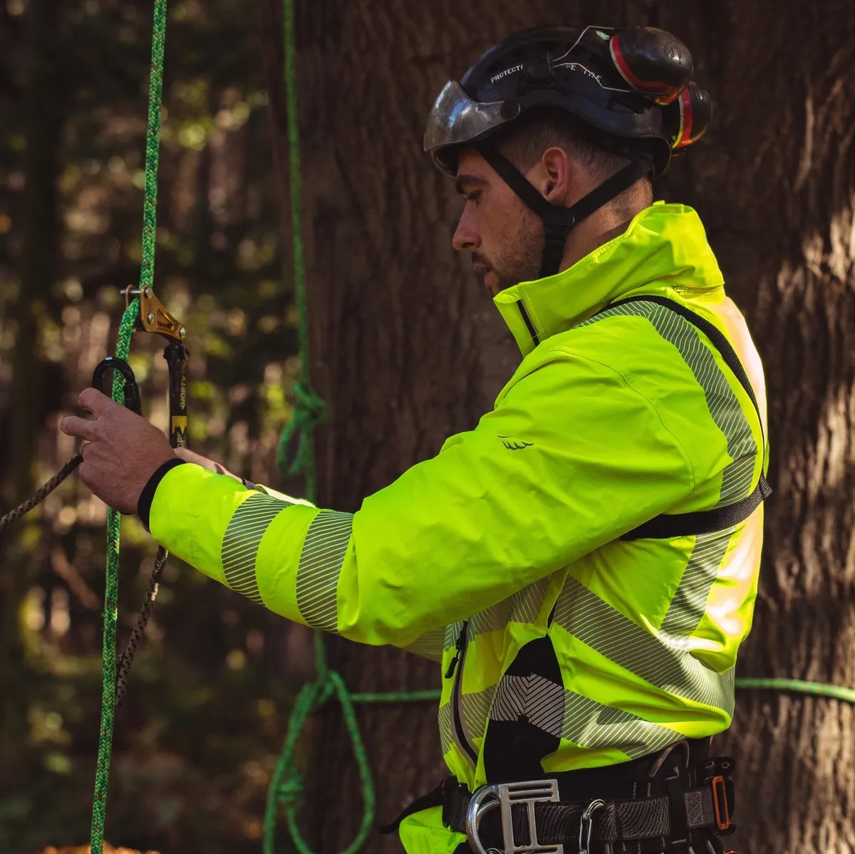 Arbortec Breathedry Waterproof Smock Hi-Vis Jacket