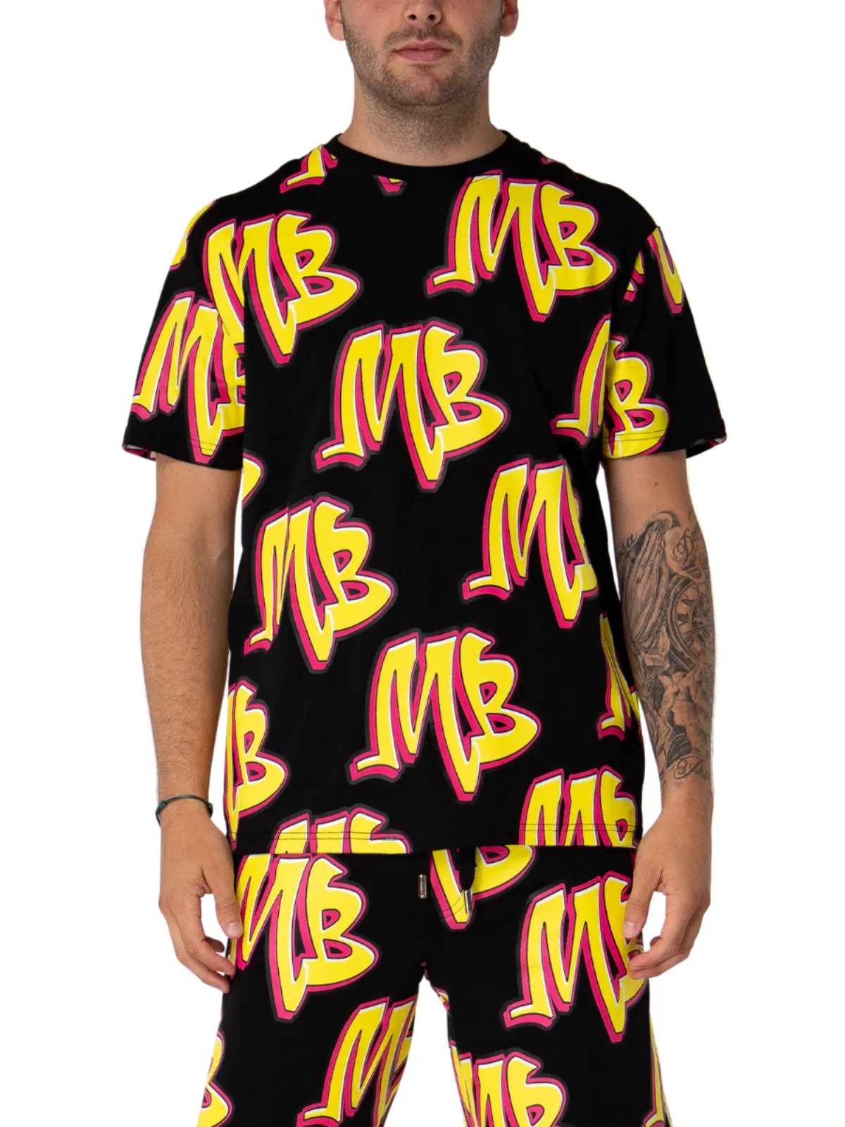 MB Graffiti Allover T-Shirts Black | BLACK