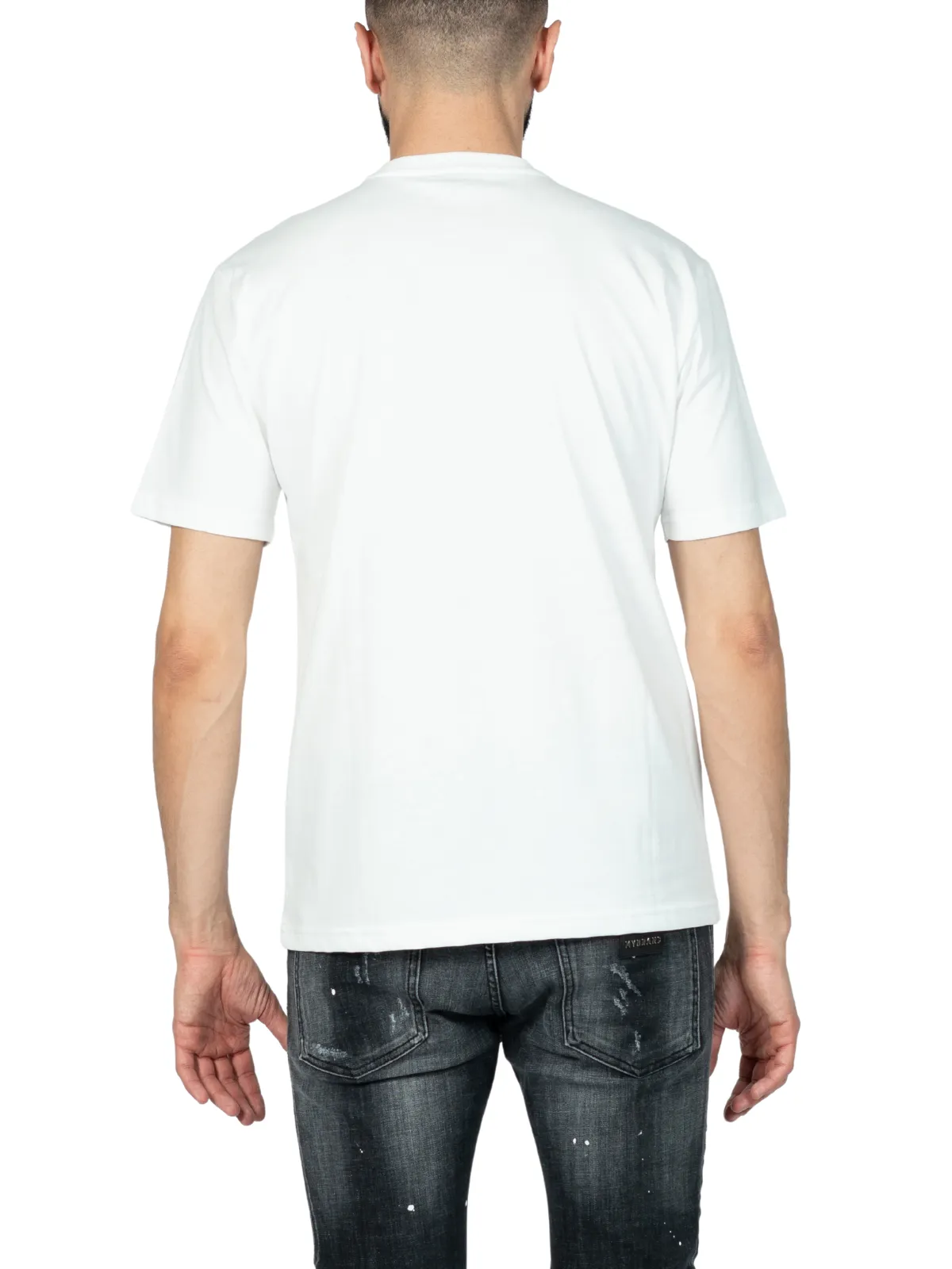MYBRAND showroom ferarri | WHITE